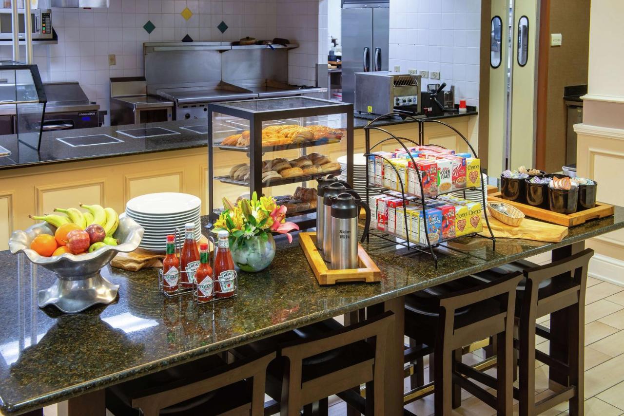 Hilton Garden Inn Rochester Downtown Zewnętrze zdjęcie